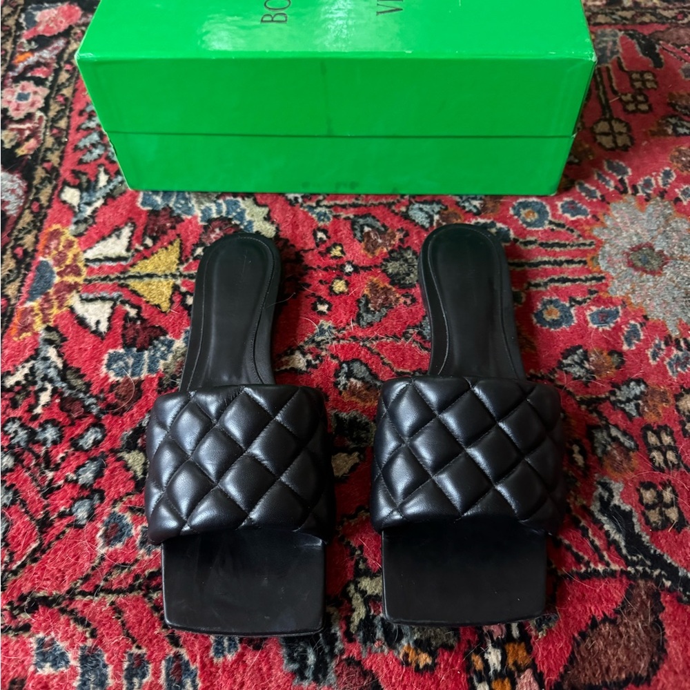 Authentic Bottega Veneta Black Quilted Leather Slide Sandals